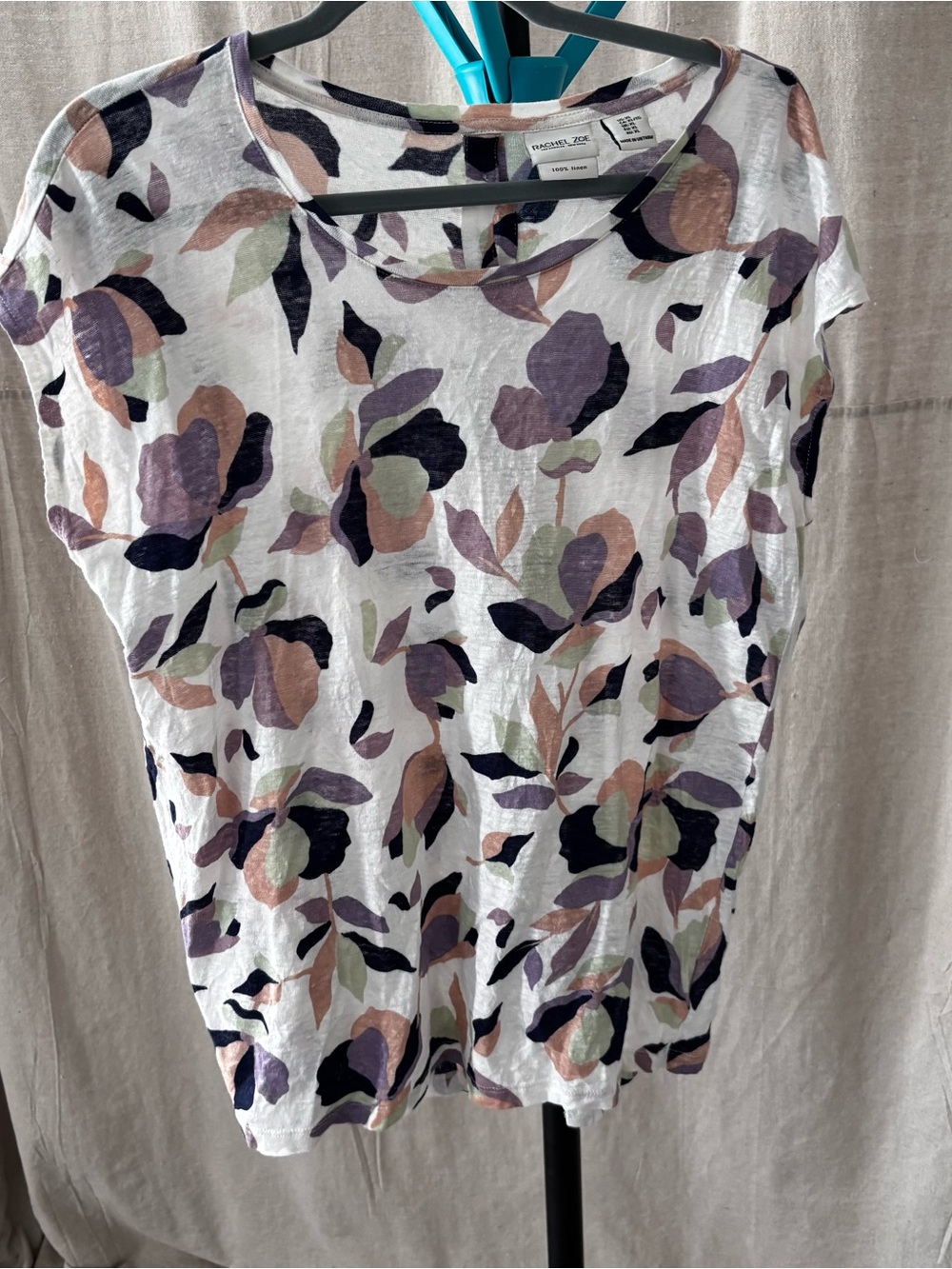 Rachel Zoe 100% linen top with buttons on back